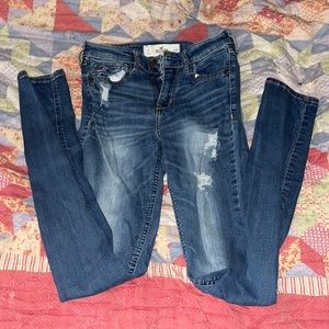 Hollister distressed blue wash jeans. Good condition.